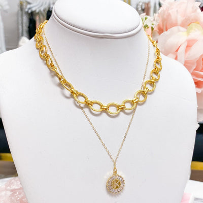 Medallion Initial Necklace - TAYLOR SHAYE: Gold - Bella and Bloom Boutique