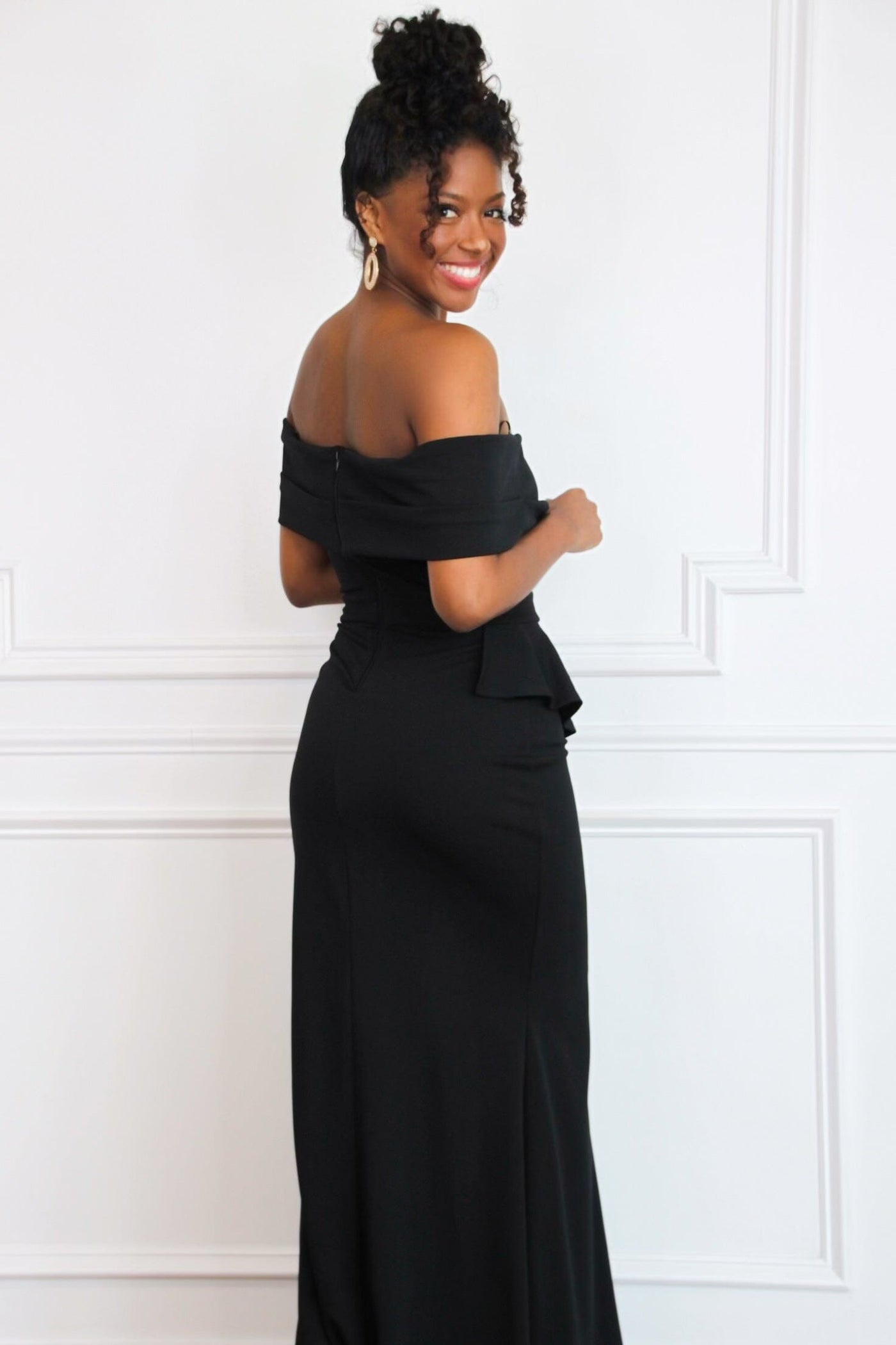Reese Ruffle Off Shoulder Maxi Dress: Black - Bella and Bloom Boutique