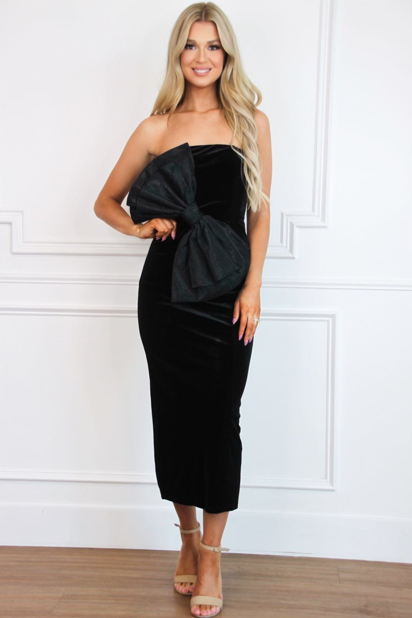 Clancy Oversized Bow Velvet Midi Dress: Black - Bella and Bloom Boutique