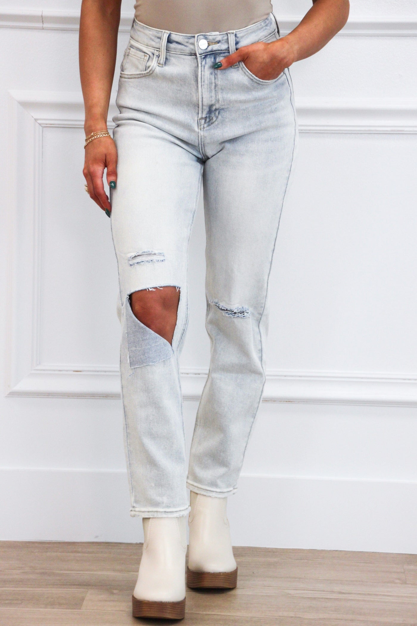 Billie Distressed Straight Denim: Light Wash - Bella and Bloom Boutique