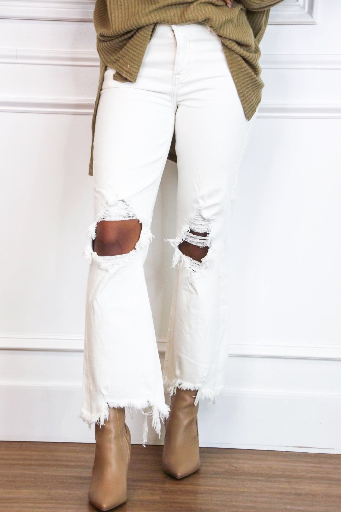 Riva Distressed High Rise Straight Denim: Cream - Bella and Bloom Boutique