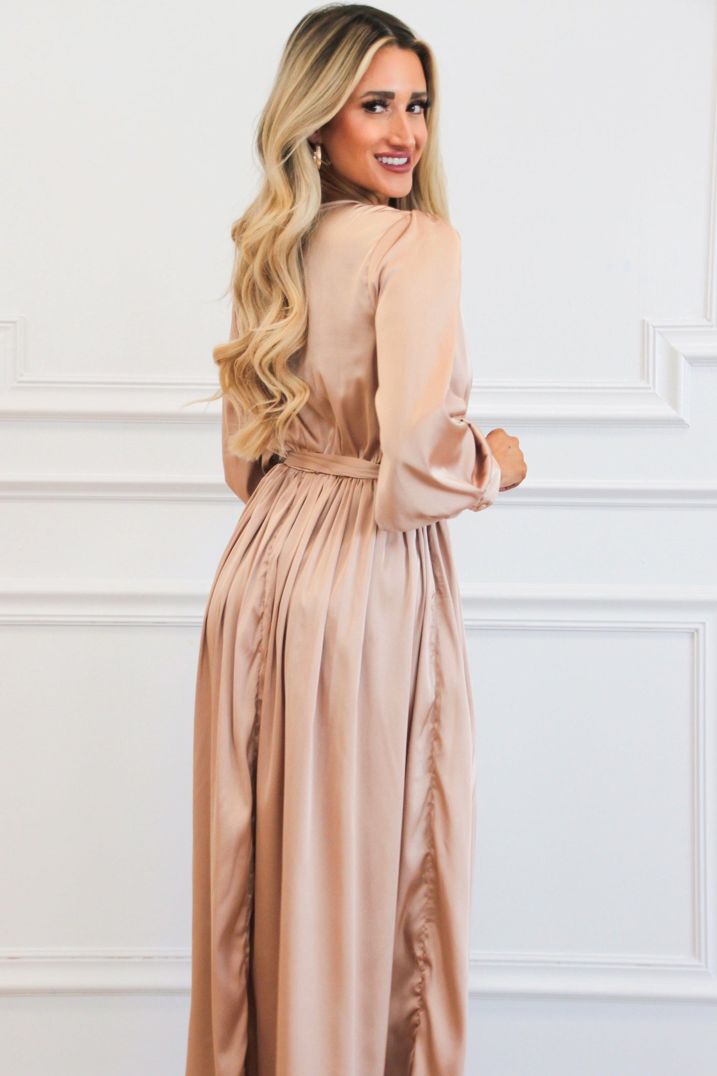 Bella and Bloom Boutique - Jordana Long Sleeve Satin Maxi Dress: Champagne Small / Champagne Bella and Bloom Boutique - Jordana Long Sleeve Satin Maxi Dress: Champagne Small / Champagne