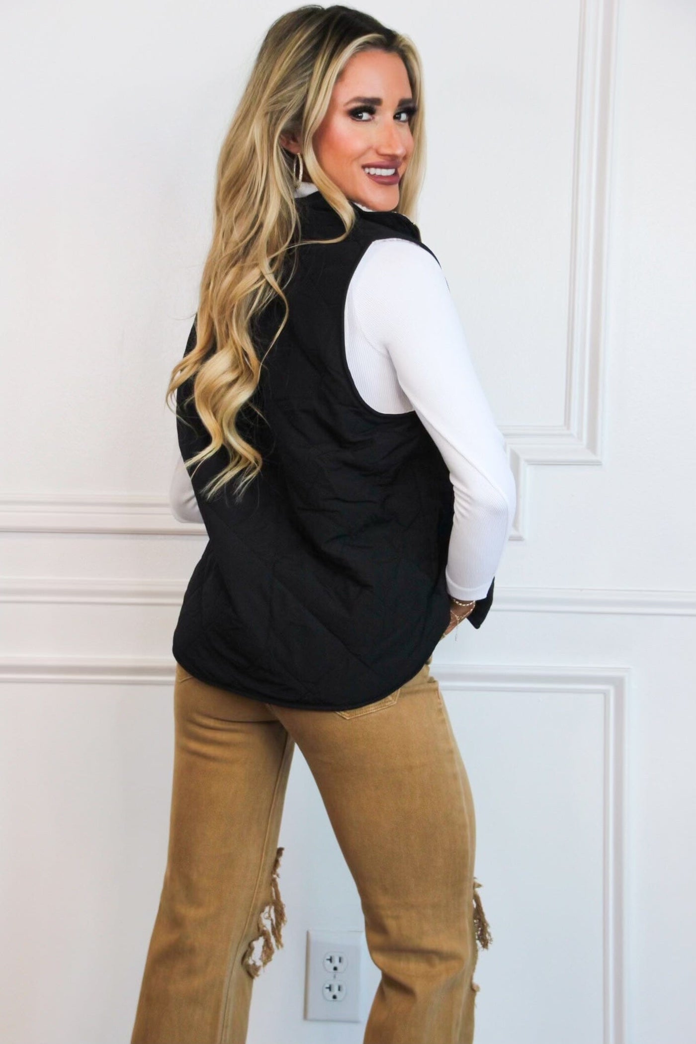 Fireside Reversible Quilted Sherpa Vest: Black - Bella and Bloom Boutique