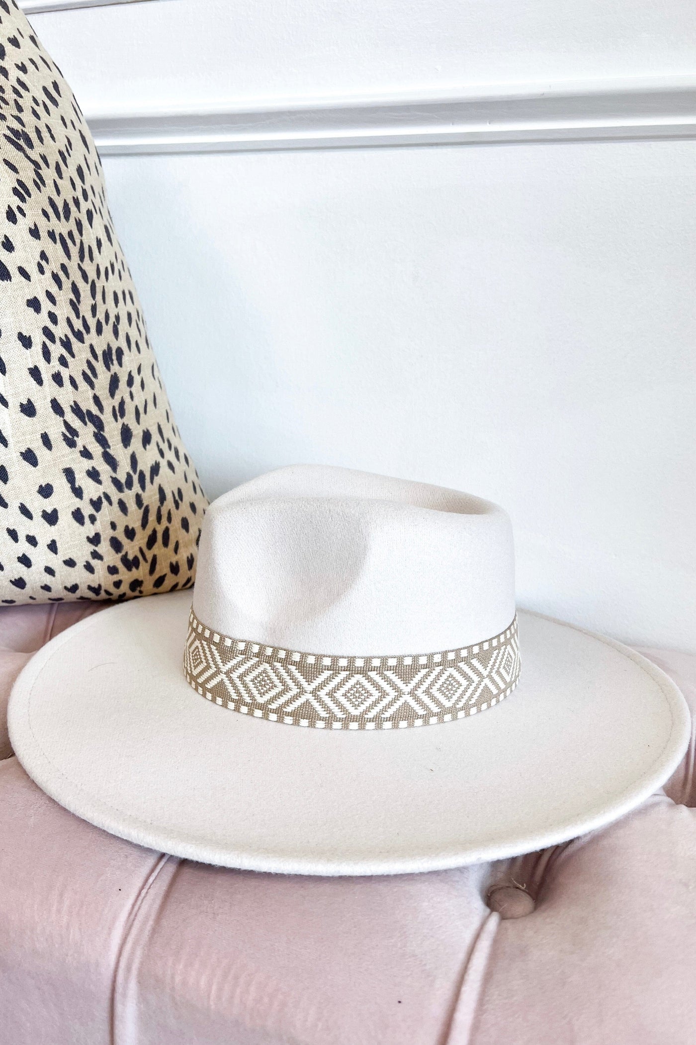 Wimberly Geometric Hat: Cream/Taupe - Bella and Bloom Boutique