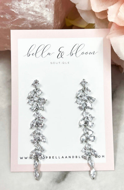 Sweetest Love Earrings: Silver - Bella and Bloom Boutique