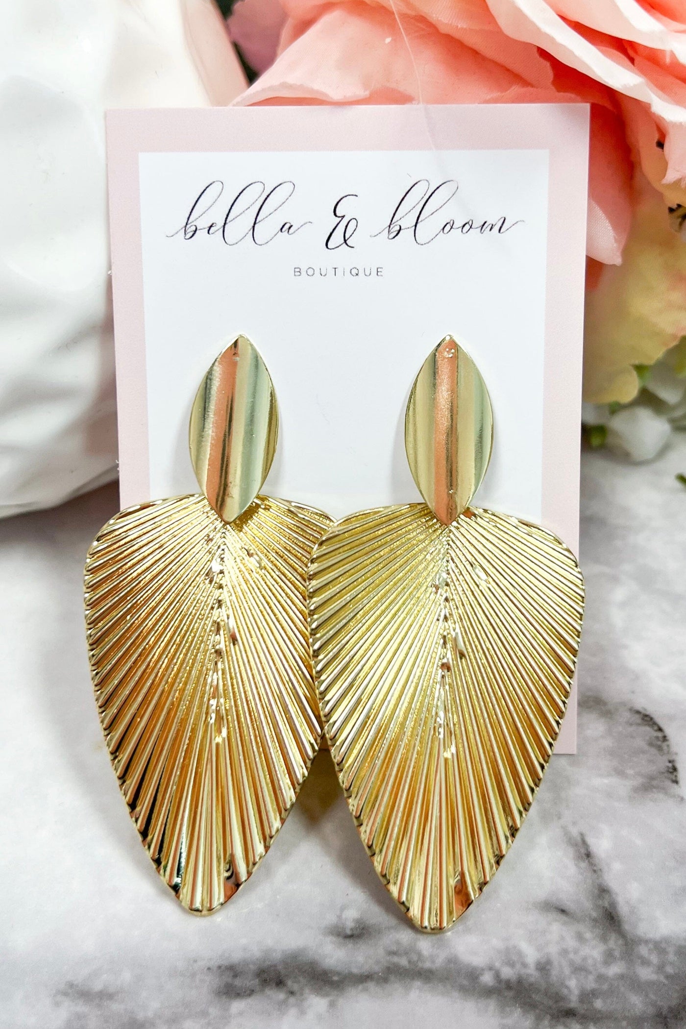 Birds of a Feather Earrings: Gold - Bella and Bloom Boutique