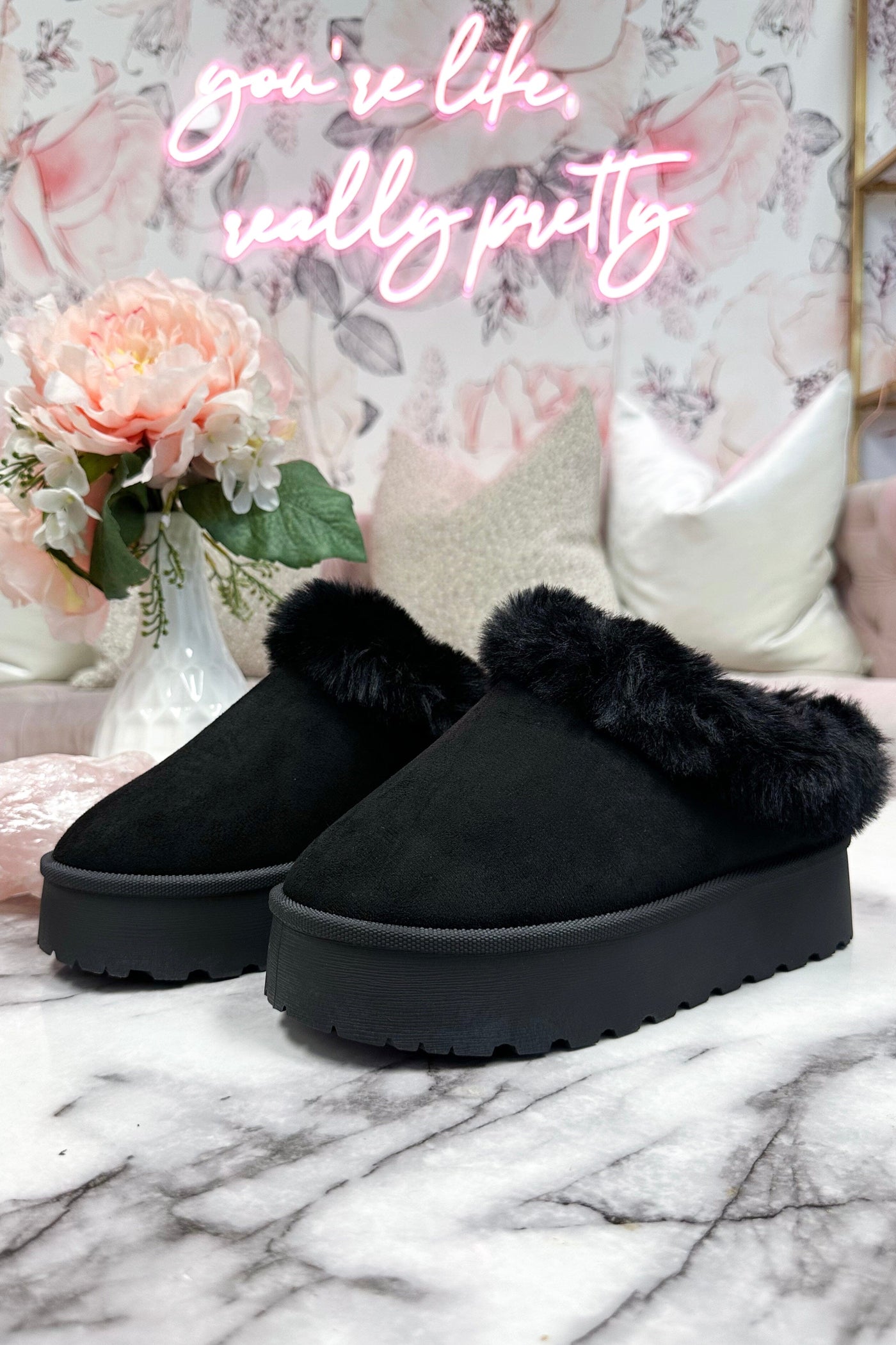 Brigham Fur Lined Platform Clog Slides: Black - Bella and Bloom Boutique