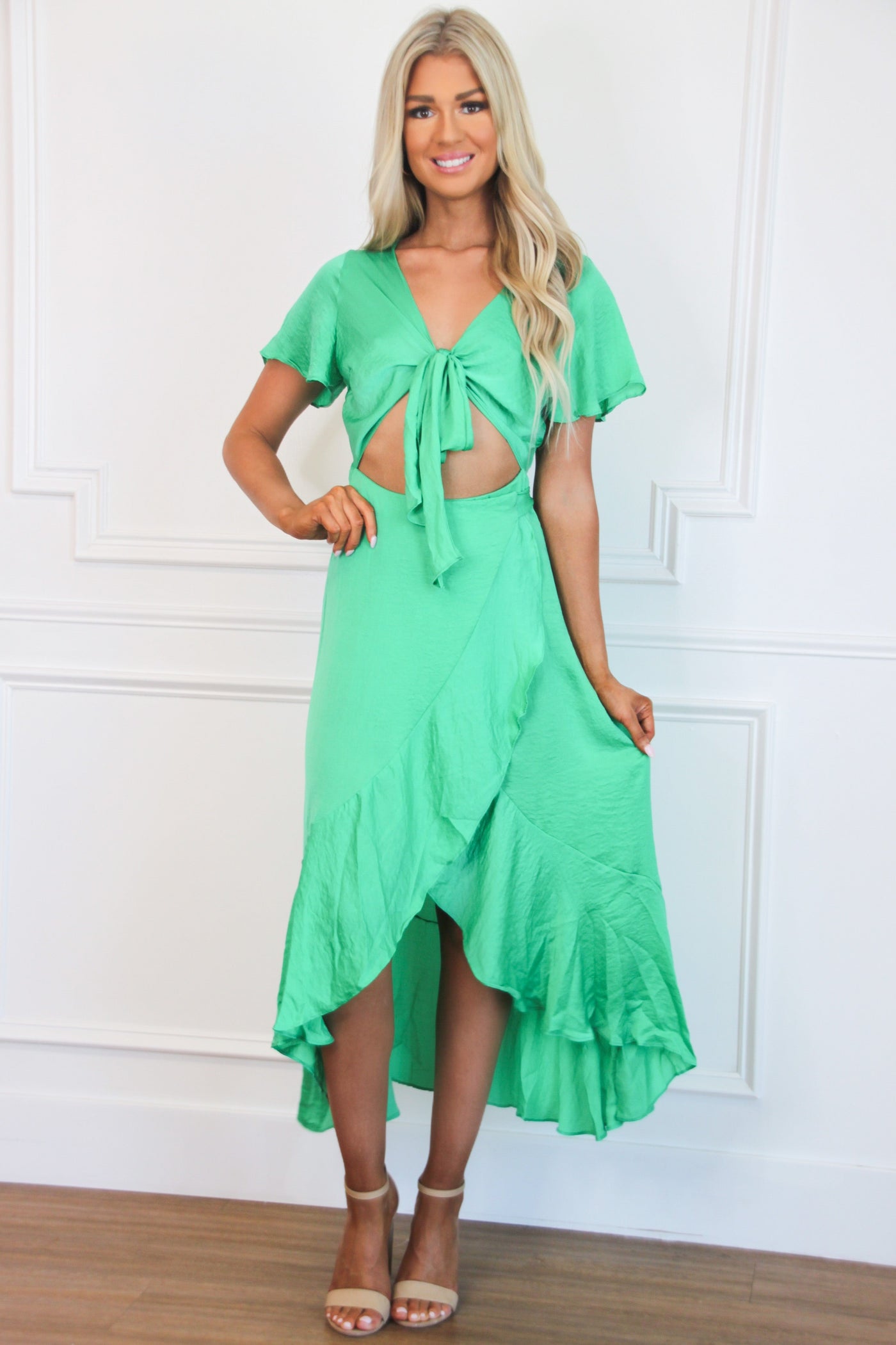 Amalfi Coast Satin Maxi Dress: Kelly Green - Bella and Bloom Boutique