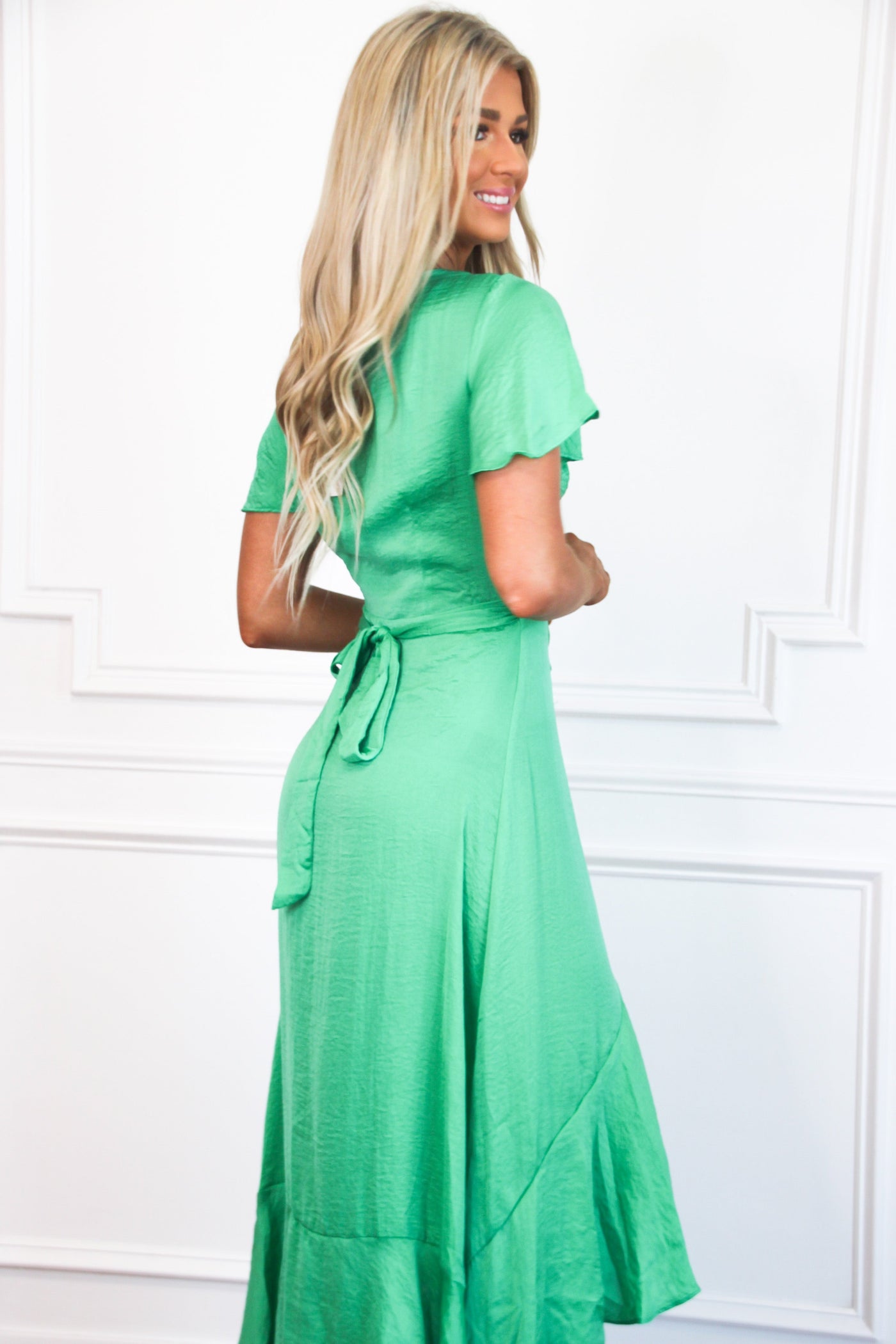 Amalfi Coast Satin Maxi Dress: Kelly Green - Bella and Bloom Boutique
