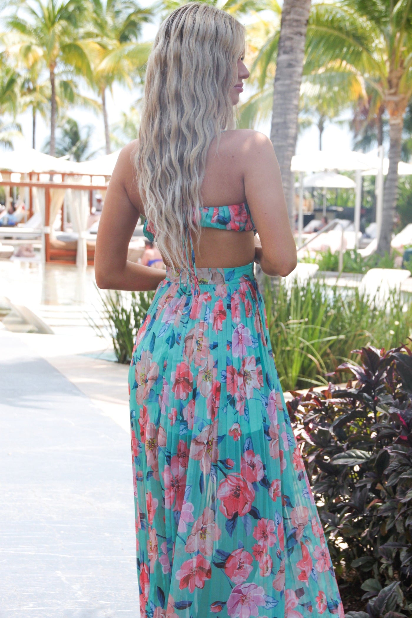 Beach Bliss Pleated Floral Maxi Dress: Mint Multi - Bella and Bloom Boutique