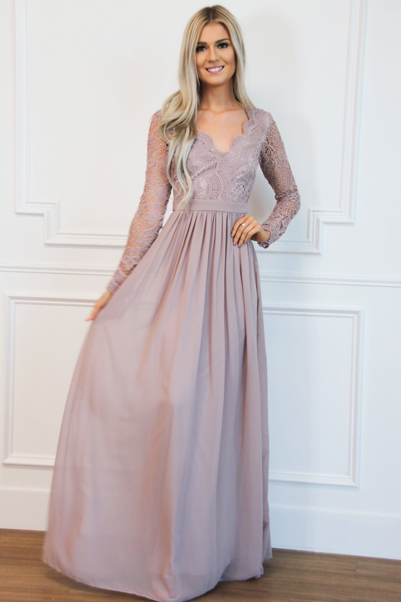 Bella and Bloom Boutique - Dream Girl Pleated Midi Dress: Lavender Bella and Bloom Boutique - Dream Girl Pleated Midi Dress: Lavender