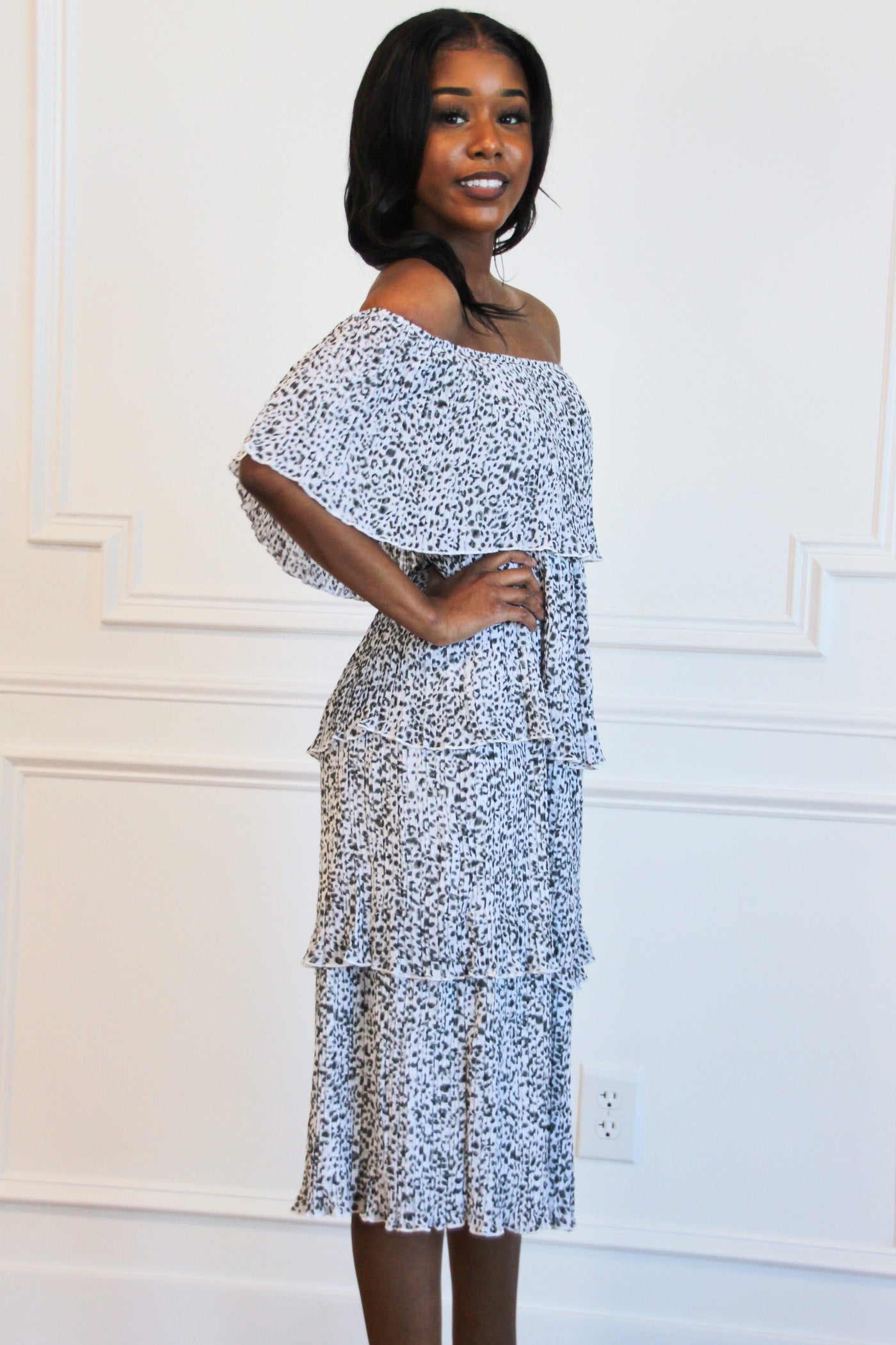 Seeing Spots Pleated Midi Dress: Black/White - Bella and Bloom Boutique
