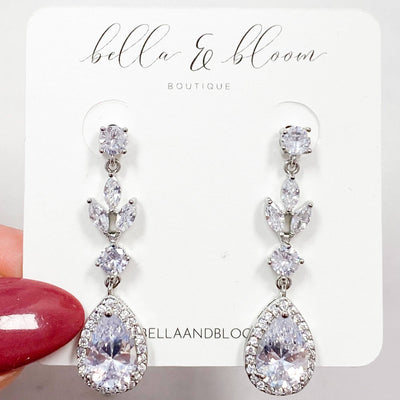 Wanna Be Yours Earrings: Silver - Bella and Bloom Boutique
