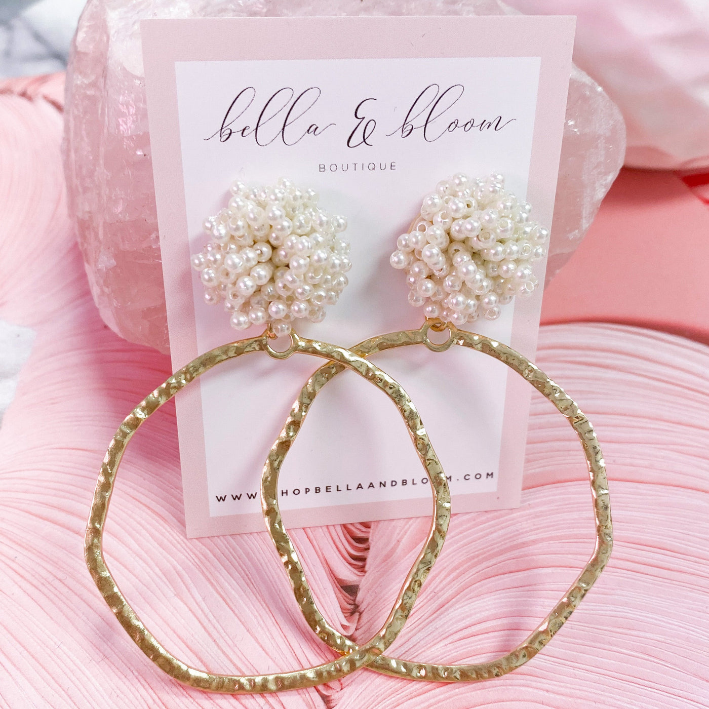 Lauren Hammered Hoop Earrings: Gold/Pearl - Bella and Bloom Boutique